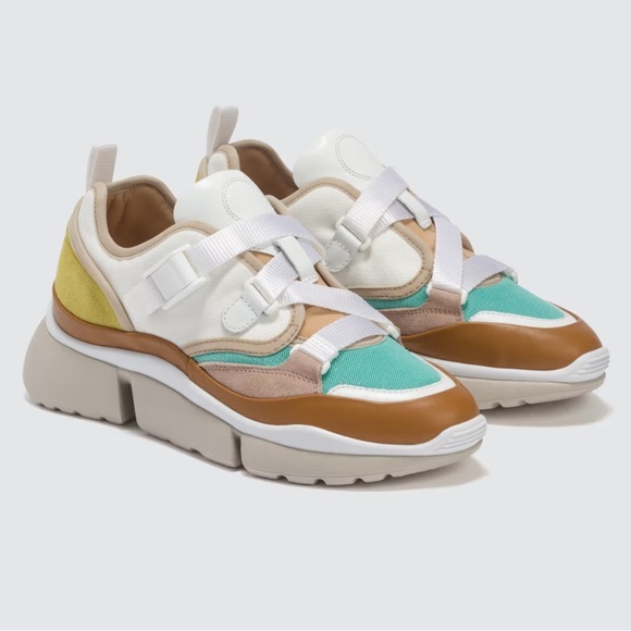 Chloe Sonnie Leather Low Top Sneaker - Picture 14 of 14